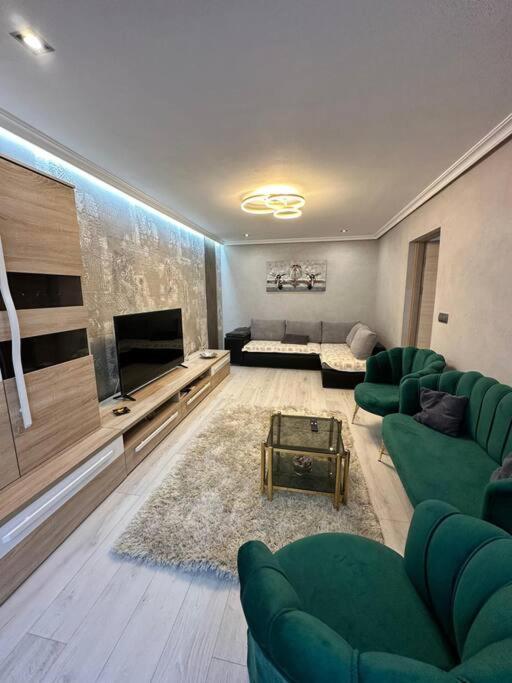 Stylish Apartment In Dambu Târgu-Mureş Exteriér fotografie